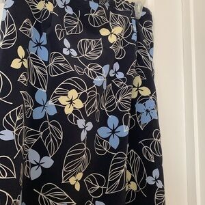 Blue floral skirt size XL